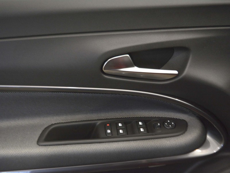 13 - Fiat 600 1.2 hybrid 110cv icon edct