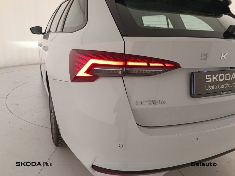 25 - Skoda Octavia wagon 2.0 tdi 150cv executive dsg
