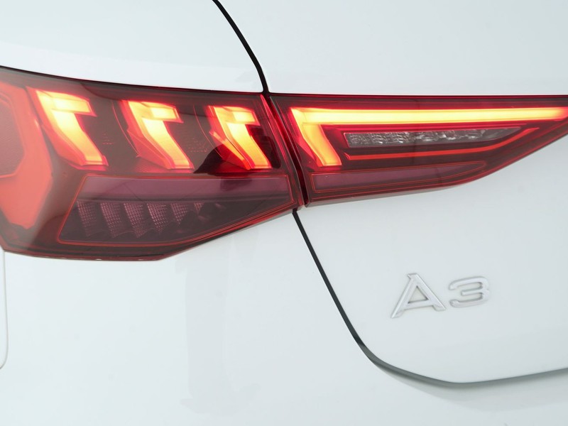 7 - Audi A3 sportback 35 1.5 tfsi mhev business advanced s tronic