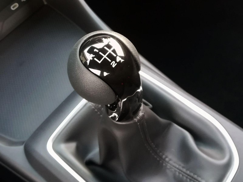 19 - Mg MG3 1.5 standard