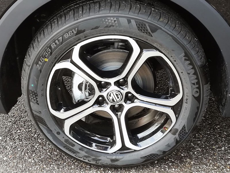 13 - Mg ZS 1.5 comfort