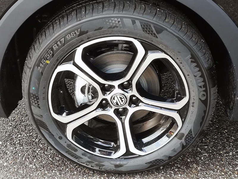 13 - Mg ZS 1.5 comfort