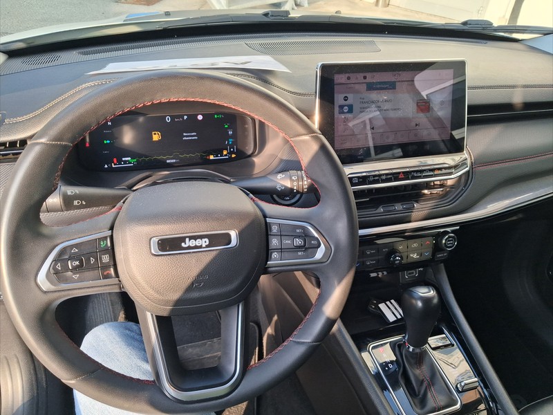 13 - Jeep Compass 1.3 turbo t4 phev trailhawk 4xe at6