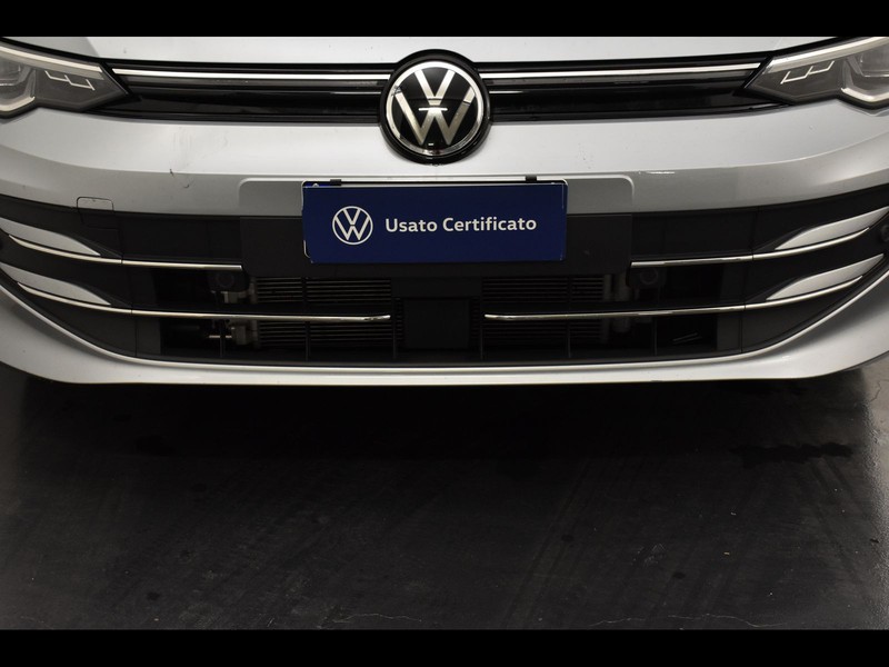 13 - Volkswagen Golf 2.0 tdi scr 150cv style dsg