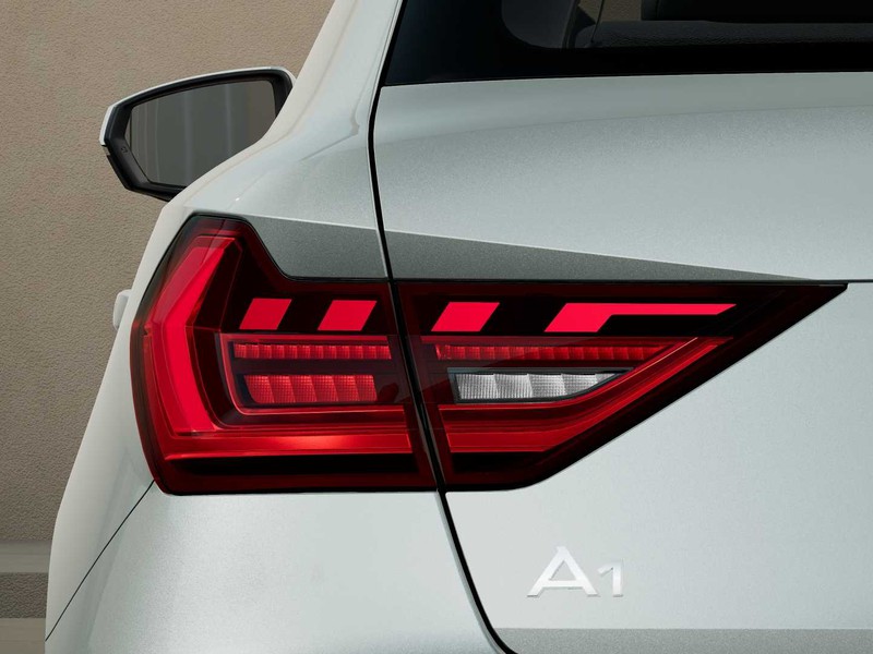 7 - Audi A1 sportback 30 1.0 tfsi 116cv business s tronic