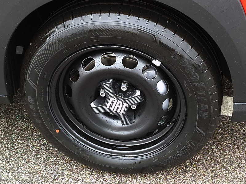 13 - Fiat Grande Panda 1.2 hybrid 110cv pop