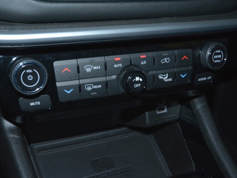 13 - Jeep Compass 1.5 turbo t4 mhev 130cv altitude 2wd