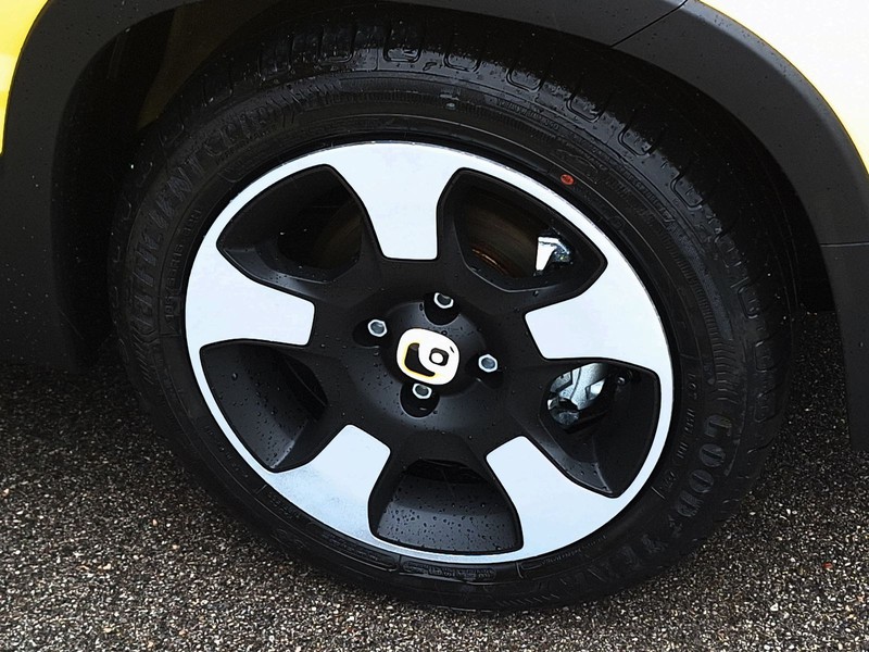 13 - Fiat Pandina cross 1.0 firefly hybrid 70cv s&s