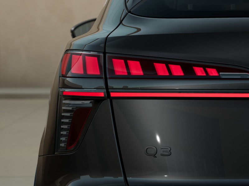 7 - Audi Q3 sportback 2.0 tfsi 204cv business quattro s tronic