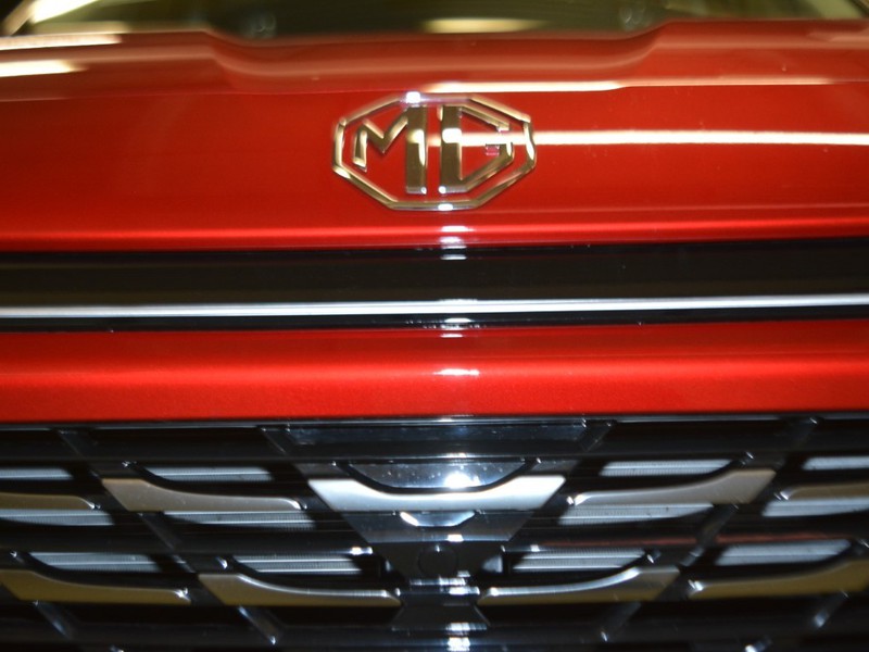 19 - Mg HS 1.5 hybrid+ comfort auto