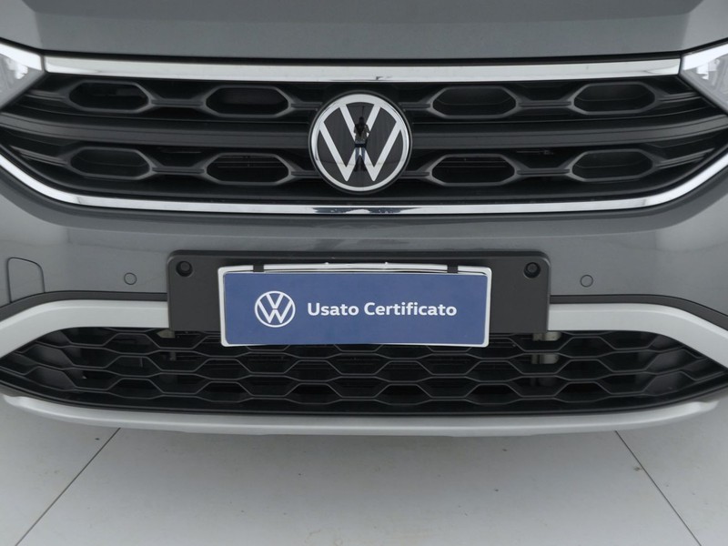 13 - Volkswagen T-Roc 2.0 tdi scr 150cv life dsg