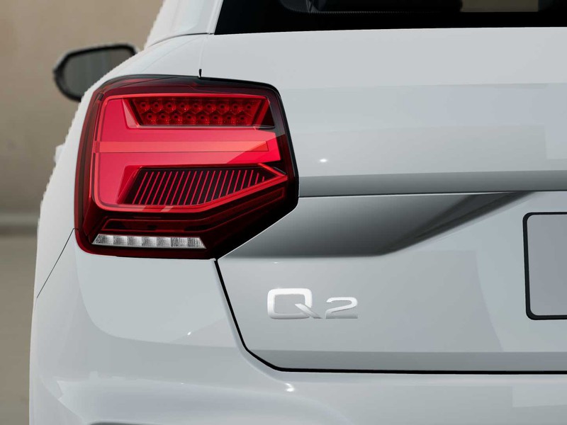 7 - Audi Q2 35 2.0 tdi s line edition s tronic