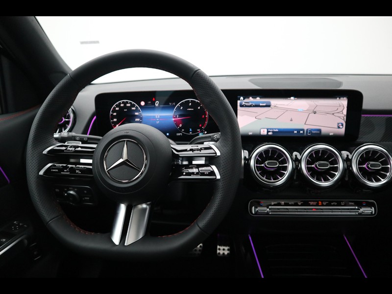 13 - Mercedes GLB 200 d amg line premium 4matic 8g-dct