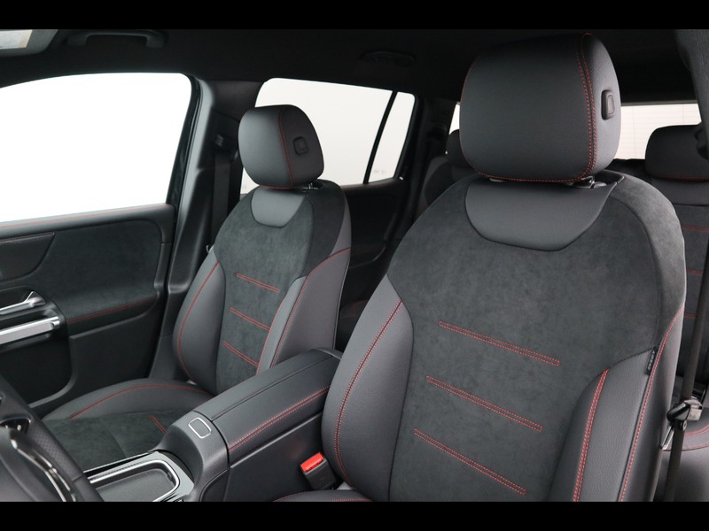 7 - Mercedes GLB 200 d amg line premium 4matic 8g-dct 7p.ti