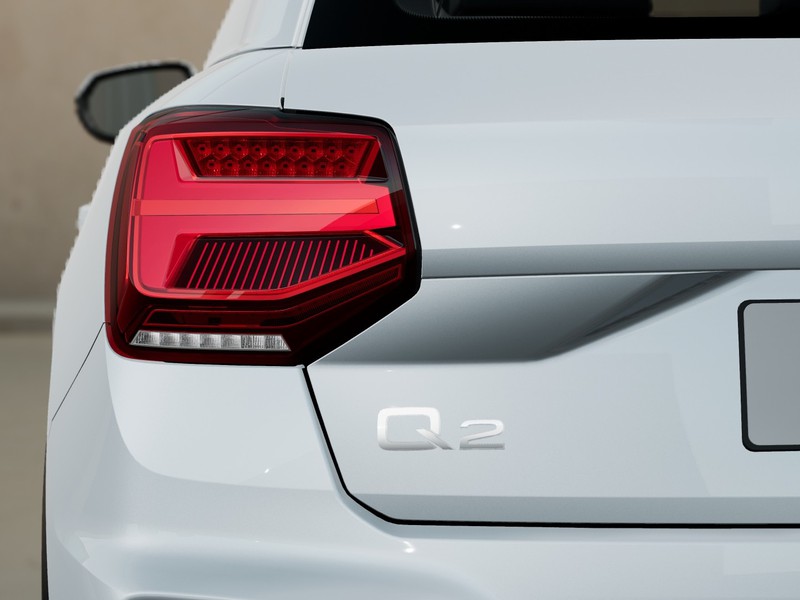 7 - Audi Q2 35 1.5 tfsi business advanced s tronic