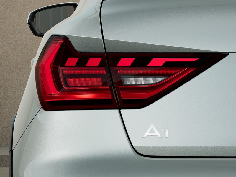 7 - Audi A1 allstreet 30 1.0 tfsi 116cv business