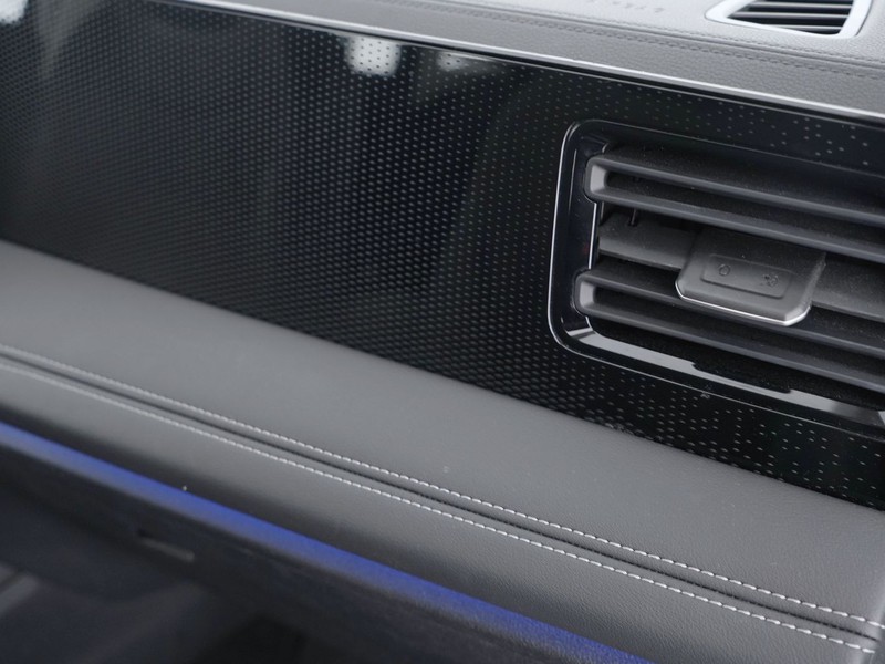 19 - Volkswagen Tiguan 2.0 tdi scr 150cv r-line plus dsg