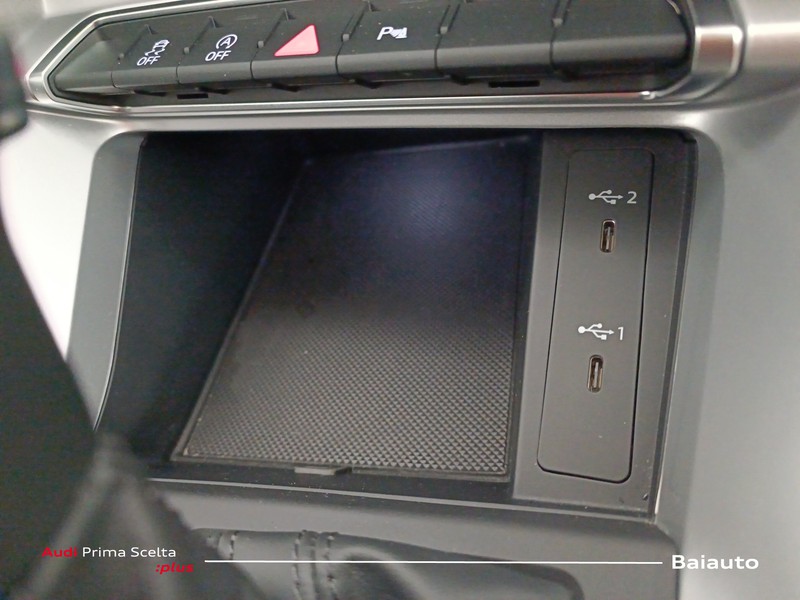 13 - Audi Q3 35 2.0 tdi business advanced s tronic