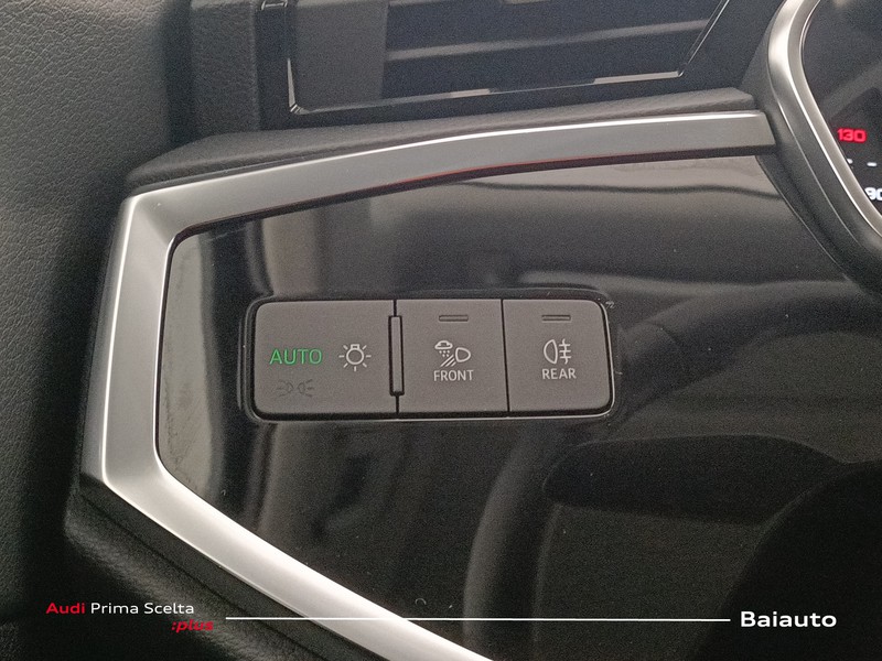 19 - Audi Q3 35 2.0 tdi business advanced s tronic