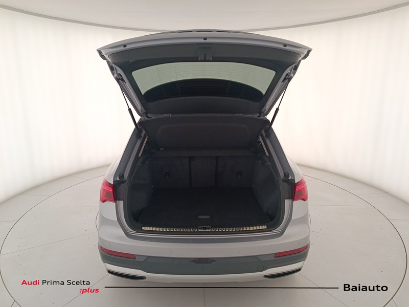 31 - Audi Q3 35 2.0 tdi business advanced s tronic