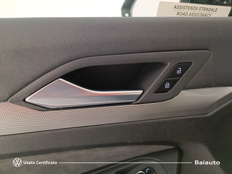 19 - Volkswagen Golf 2.0 tdi scr 115cv life