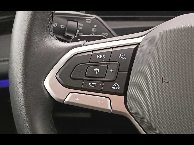 25 - Volkswagen Tiguan 2.0 tdi scr 150cv life dsg