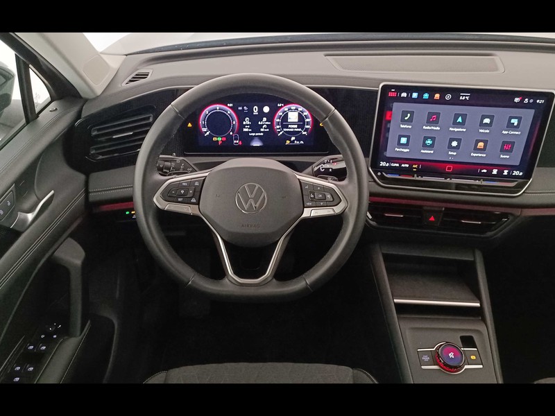 7 - Volkswagen Tiguan 2.0 tdi scr 150cv life dsg
