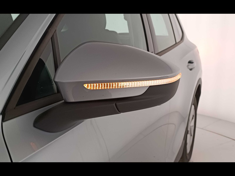 37 - Volkswagen Tiguan 2.0 tdi scr 150cv life dsg