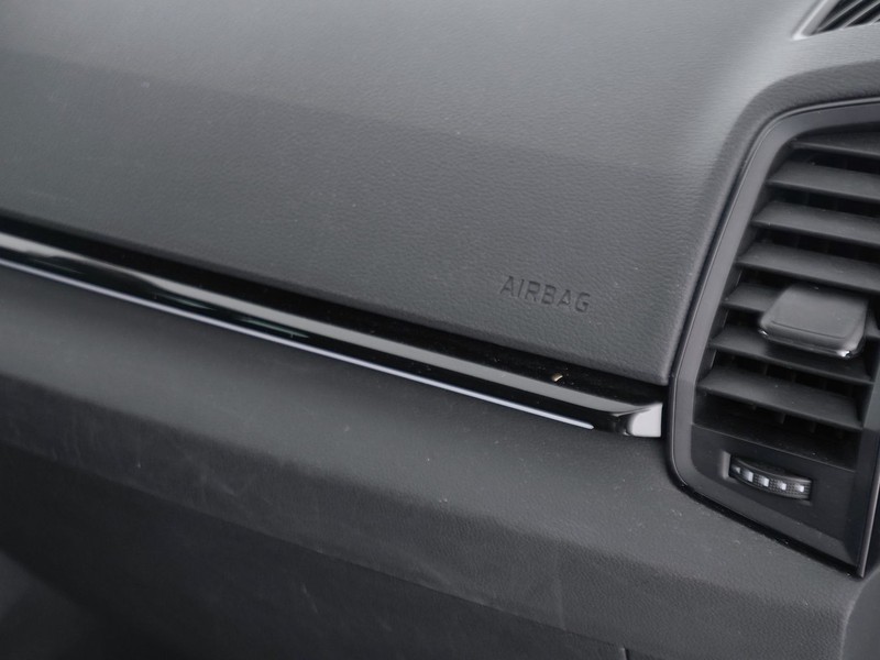 19 - Skoda Karoq 1.5 tsi act sportline dsg