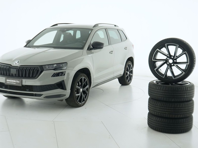 43 - Skoda Karoq 1.5 tsi act sportline dsg