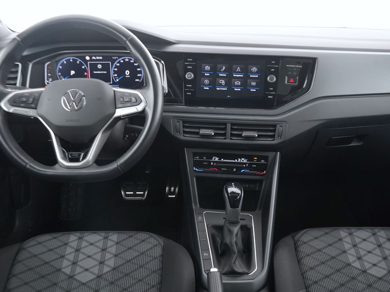 7 - Volkswagen Taigo 1.0 tsi 115cv r-line dsg