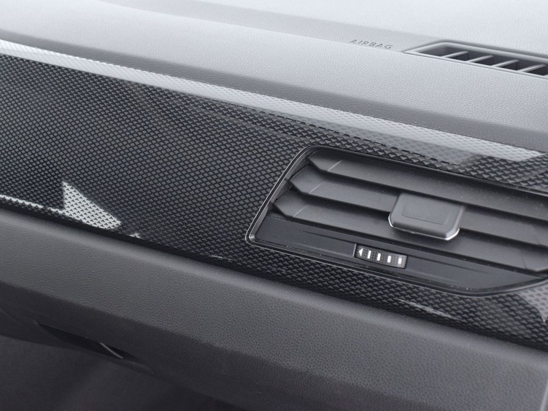 19 - Volkswagen Polo 1.0 tsi 95cv life dsg