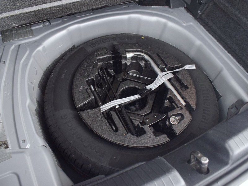 31 - Volkswagen Polo 1.0 tsi 95cv life dsg