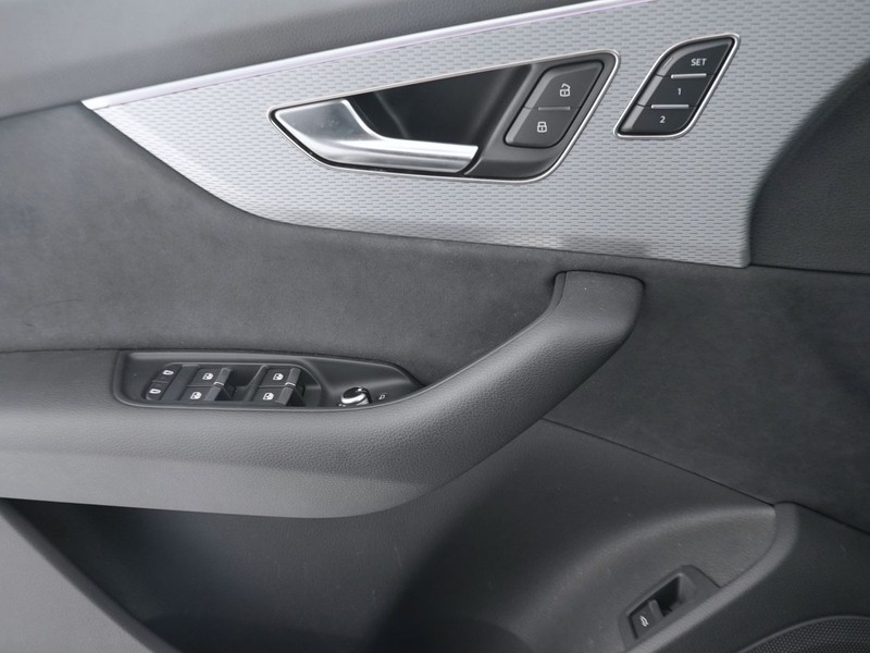 13 - Audi Q7 3.0 v6 tdi mhev 286cv s line edition quattro tiptronic 7p.ti