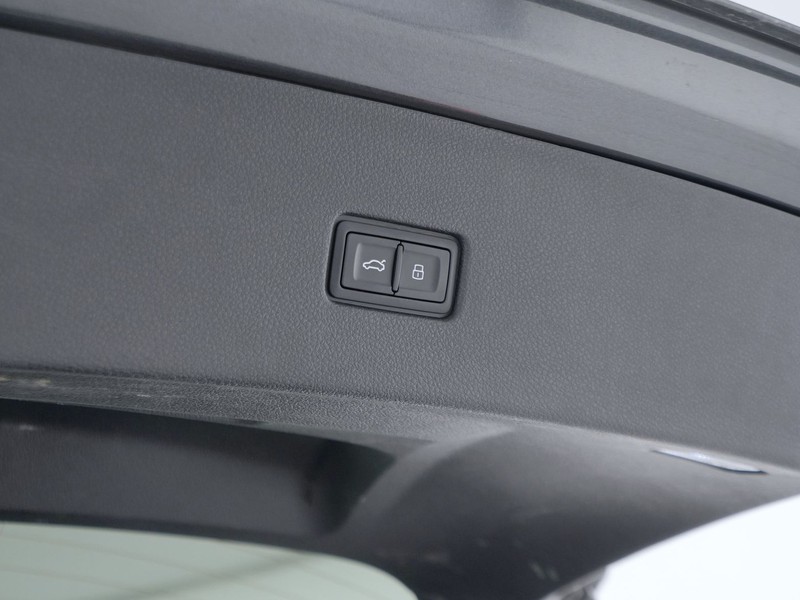 43 - Audi Q8 3.0 v6 tdi mhev 286cv s line edition quattro