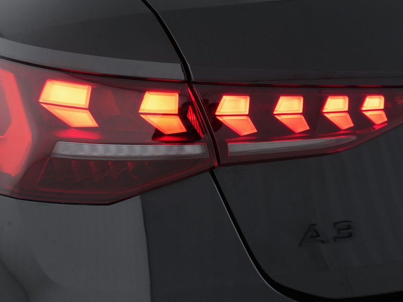 7 - Audi A3 sportback 2.0 tdi 150cv s line edition s tronic