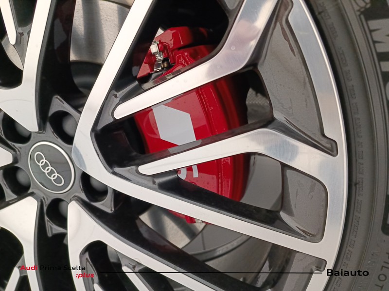 31 - Audi SQ5 s3.0 v6 tfsi mhev+ 367cv launch edition quattro s tronic