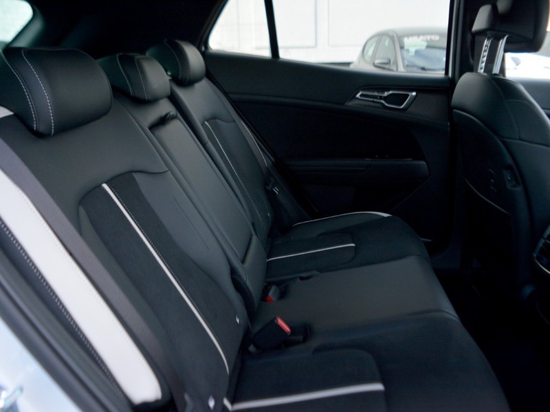 7 - Kia Sportage 1.6 crdi mhev gt-line sunroof pack dct7