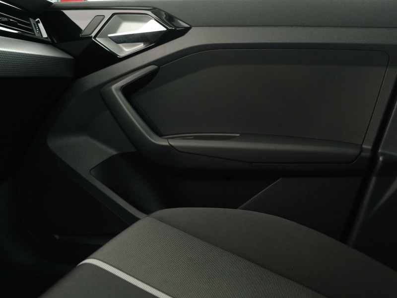 13 - Audi A1 sportback 25 1.0 tfsi admired advanced s tronic my20