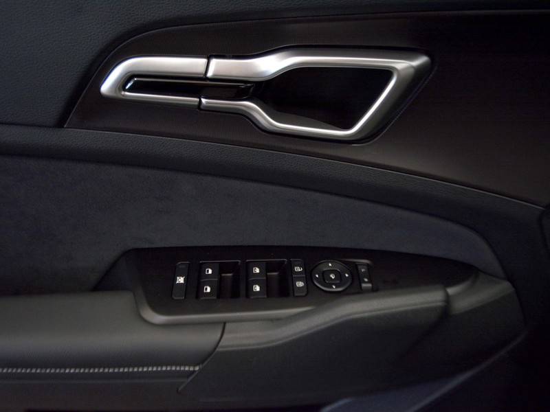 13 - Kia Sportage 1.6 t-gdi hev gt-line 2wd at6