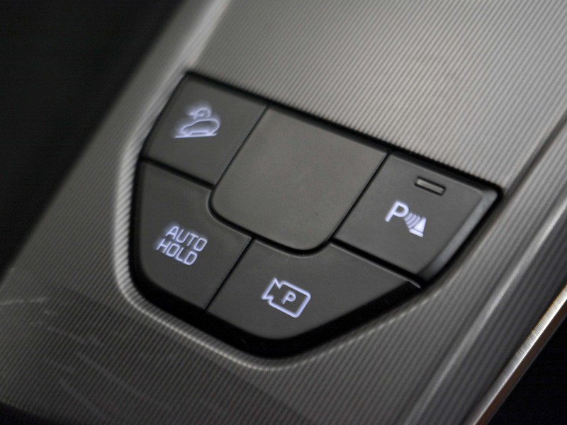 19 - Kia Sportage 1.6 t-gdi hev gt-line 2wd at6