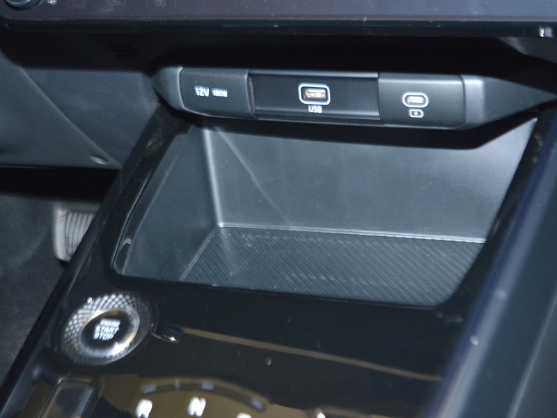 19 - Kia Niro 1.6 gdi hybrid 129cv style dct6