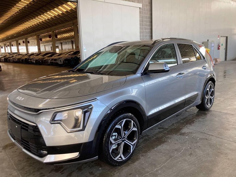1 - Kia Niro 1.6 gdi hybrid 129cv style dct6