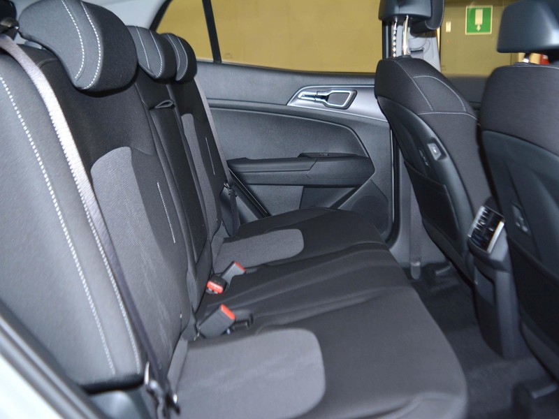 7 - Kia Sportage 1.6 t-gdi hev style 2wd at6