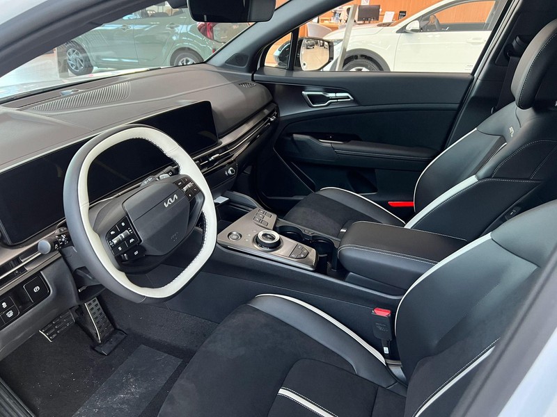 7 - Kia Sportage 1.6 t-gdi hev gt-line sunroof pack 2wd at6