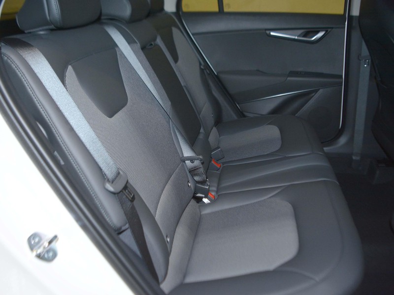 7 - Kia Niro 1.6 gdi hybrid 129cv style dct6