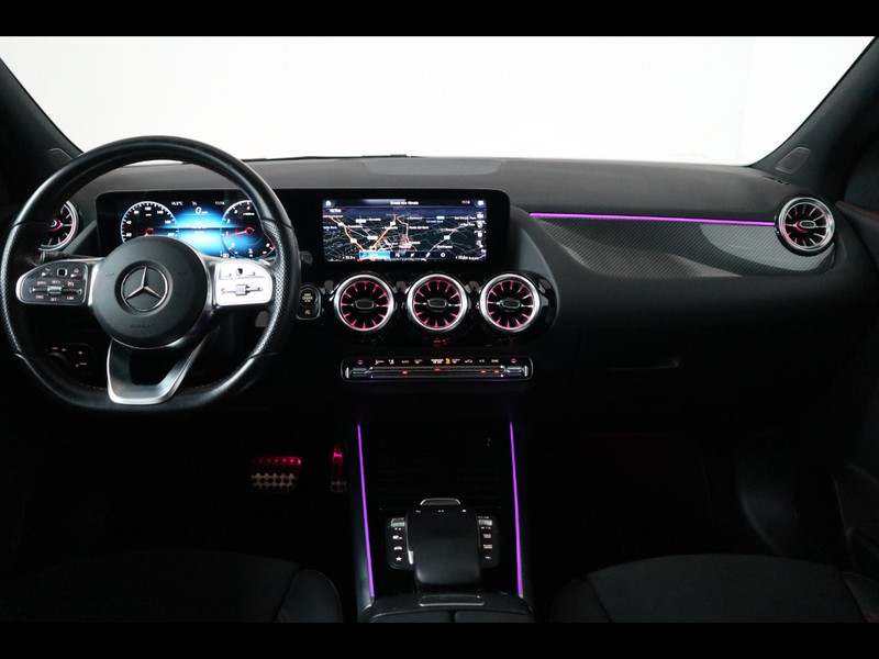 13 - Mercedes GLA 200 premium 4matic 8g-dct