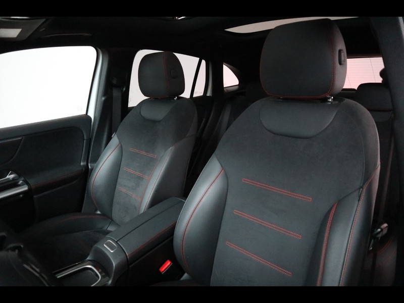 7 - Mercedes GLA 180 amg line advanced plus 7g-dct