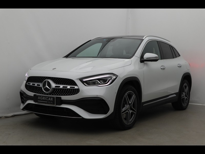 1 - Mercedes GLA 250 e plug in hybrid (e eq-power) premium 8g-dct