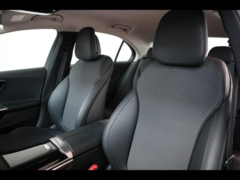 7 - Mercedes Classe C berlina 200 d mild hybrid advanced 9g-tronic